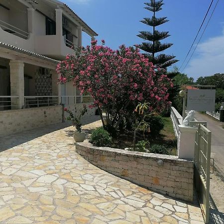 Makis Apartments Arillas  Eksteriør billede