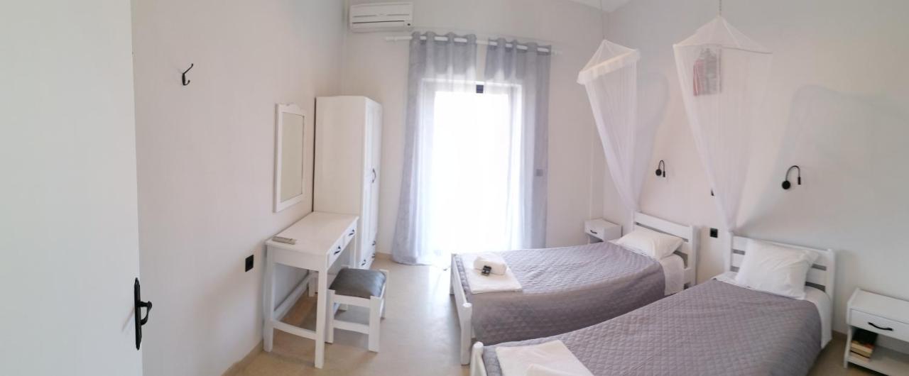 Makis Apartments Arillas  Eksteriør billede